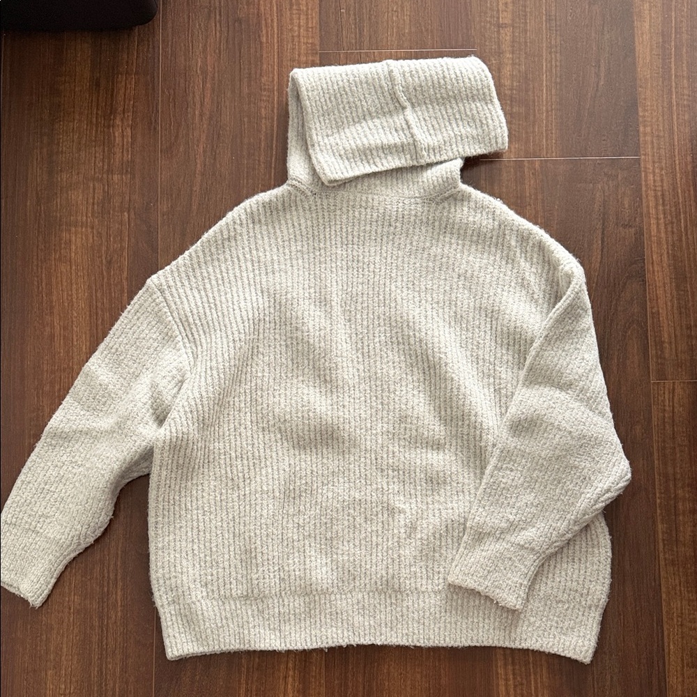 Zara Cream Ribbed Turtleneck Sweater